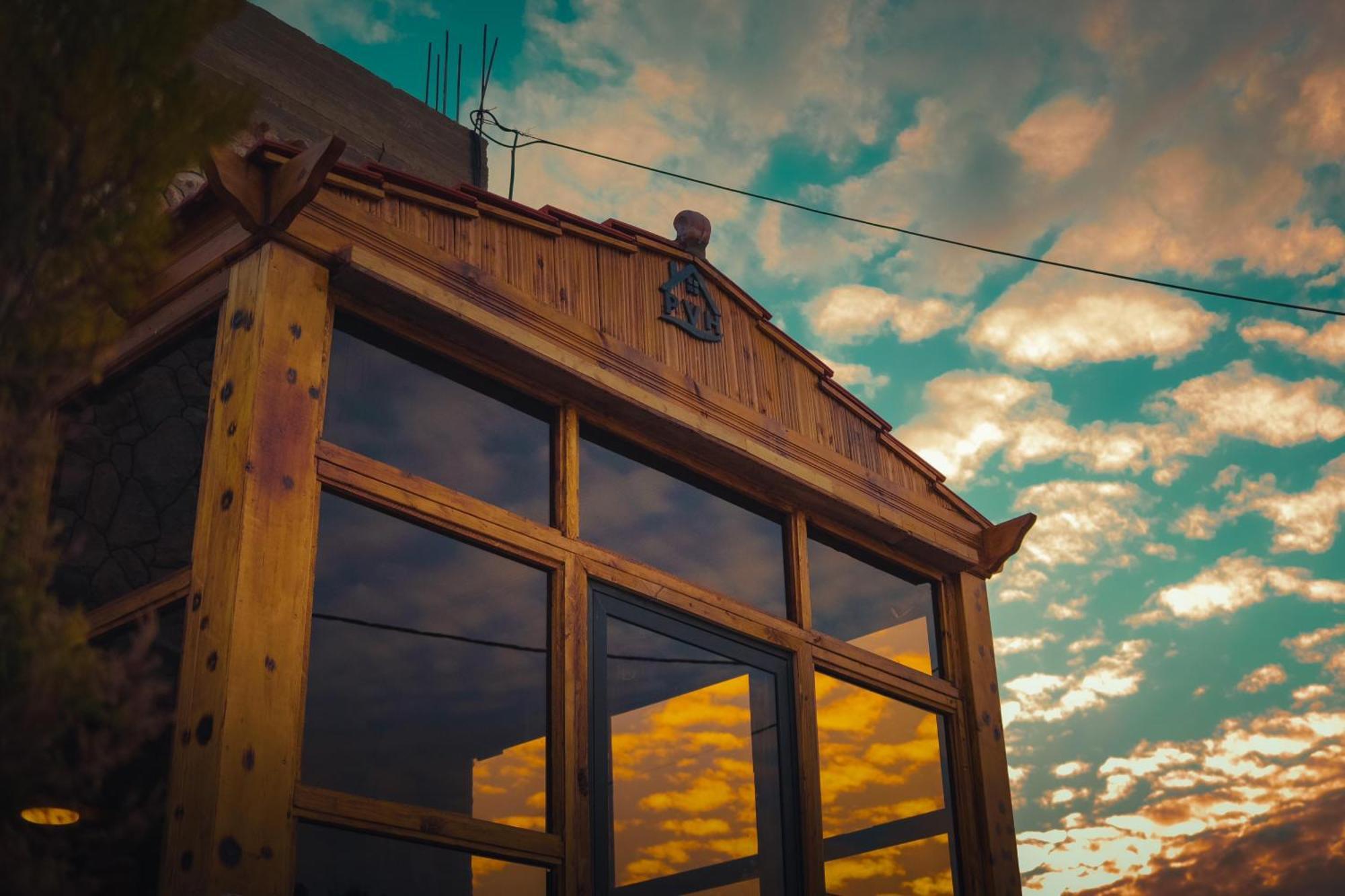 Plaza View Hostel Aţ Ţayyibah エクステリア 写真