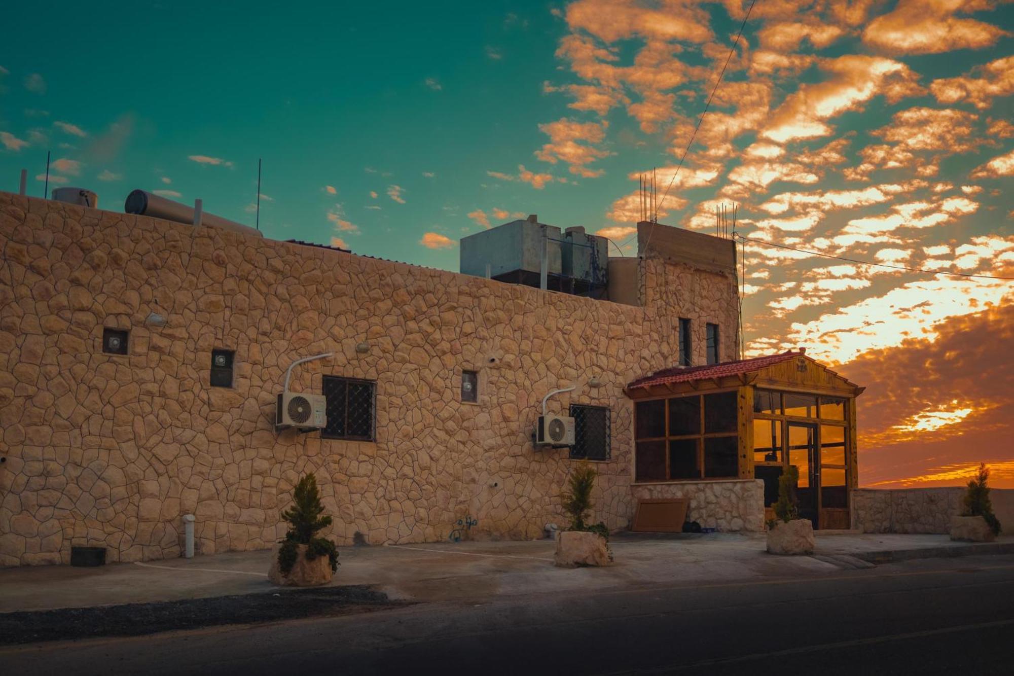 Plaza View Hostel Aţ Ţayyibah エクステリア 写真